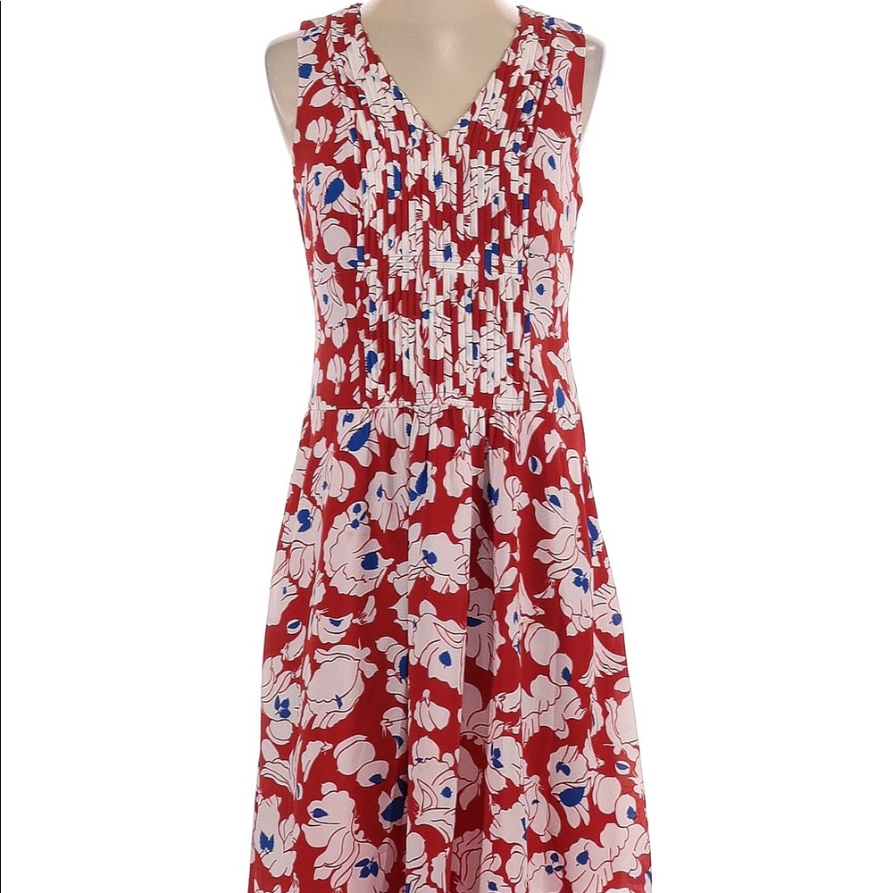Banana Republic Pleated Drop Waist V-neck XL
